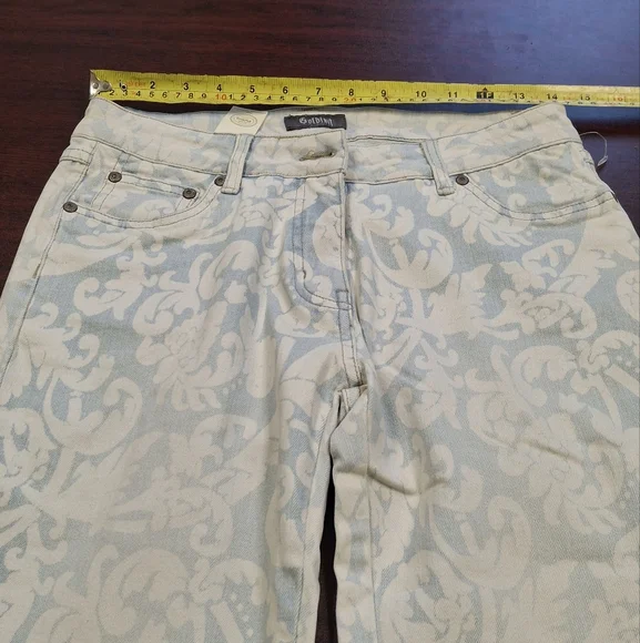 Jean - Picture 5 of 6